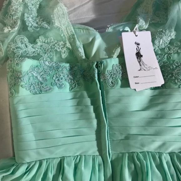 Boho style mint green lace & chiffon with 3/4 length sleeves - Picture 3 of 8